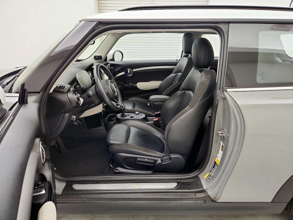 used 2021 MINI SE Hardtop car, priced at $20,998