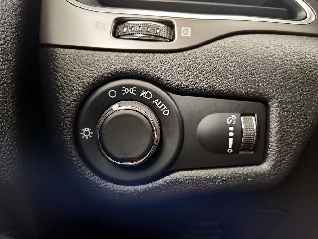 used 2020 Jeep Cherokee car, priced at $19,998