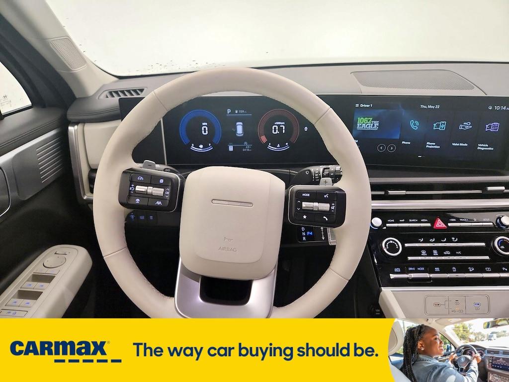used 2024 Hyundai Santa Fe car, priced at $32,998