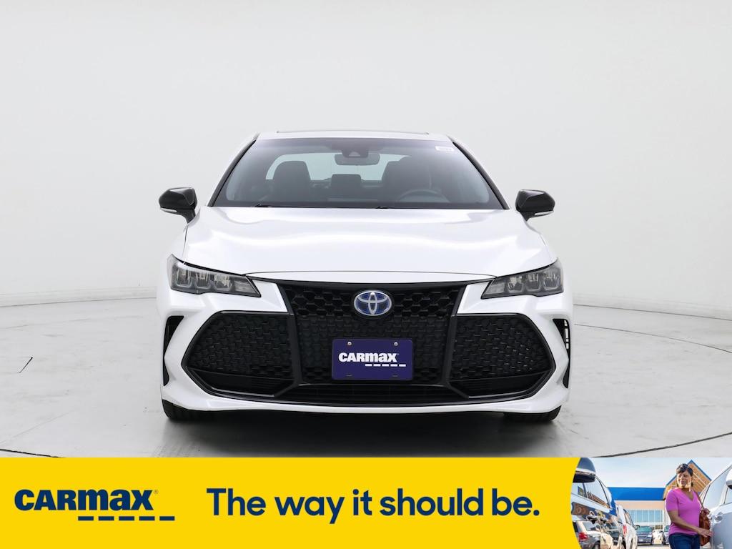 used 2019 Toyota Avalon Hybrid car, priced at $27,998