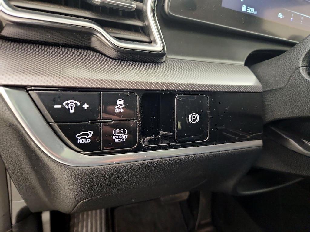 used 2023 Kia Sportage Hybrid car, priced at $32,998
