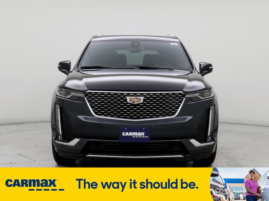 used 2022 Cadillac XT6 car, priced at $31,998