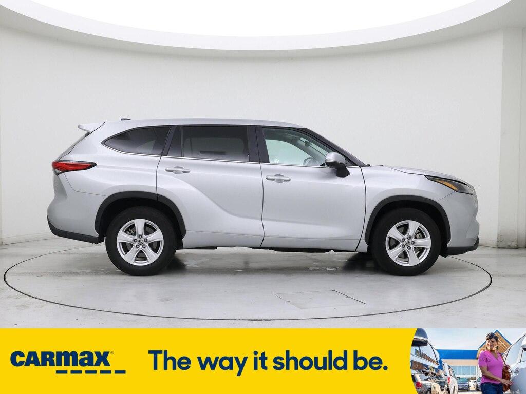 used 2023 Toyota Highlander car, priced at $39,998