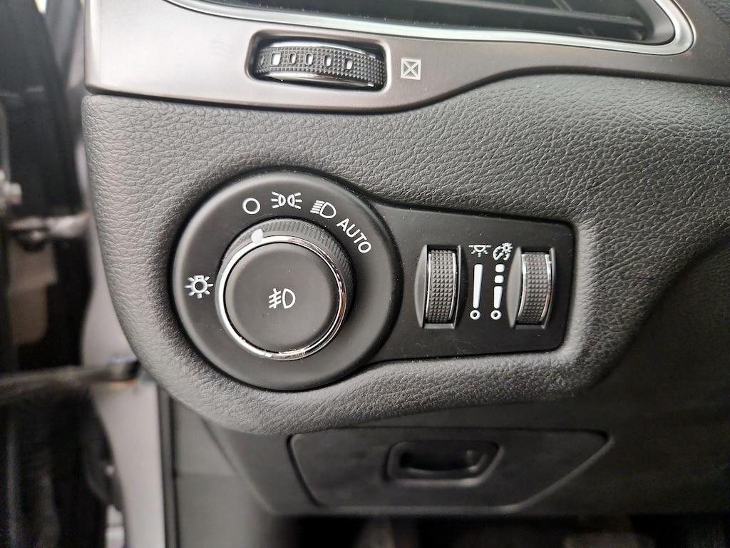 used 2019 Jeep Cherokee car, priced at $18,998