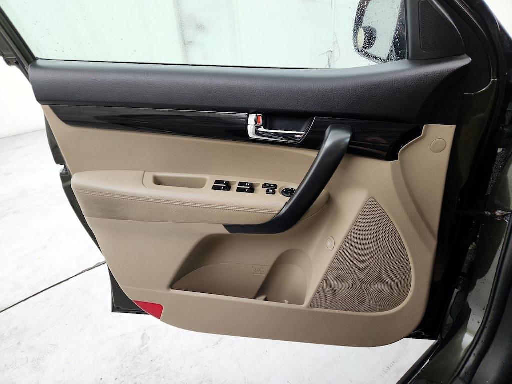used 2013 Kia Sorento car, priced at $12,599