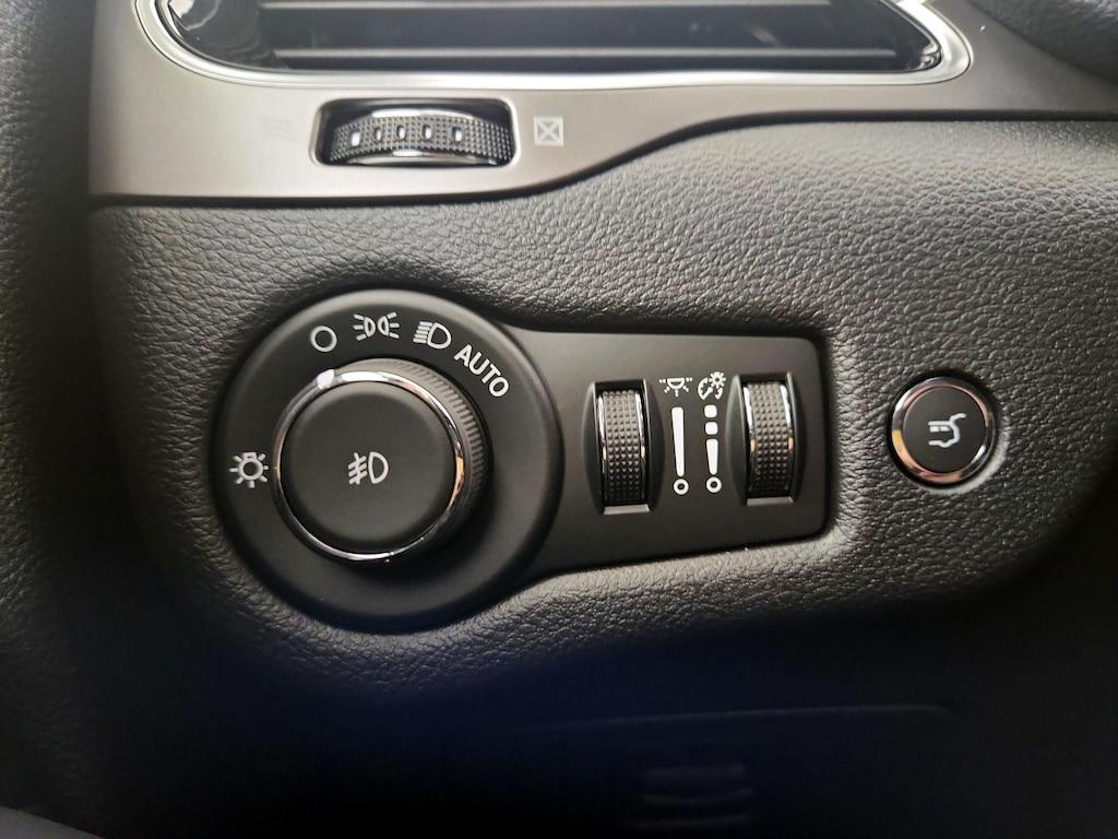 used 2020 Jeep Cherokee car, priced at $23,998