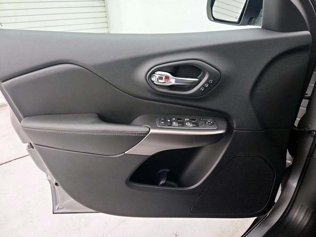 used 2020 Jeep Cherokee car, priced at $23,998
