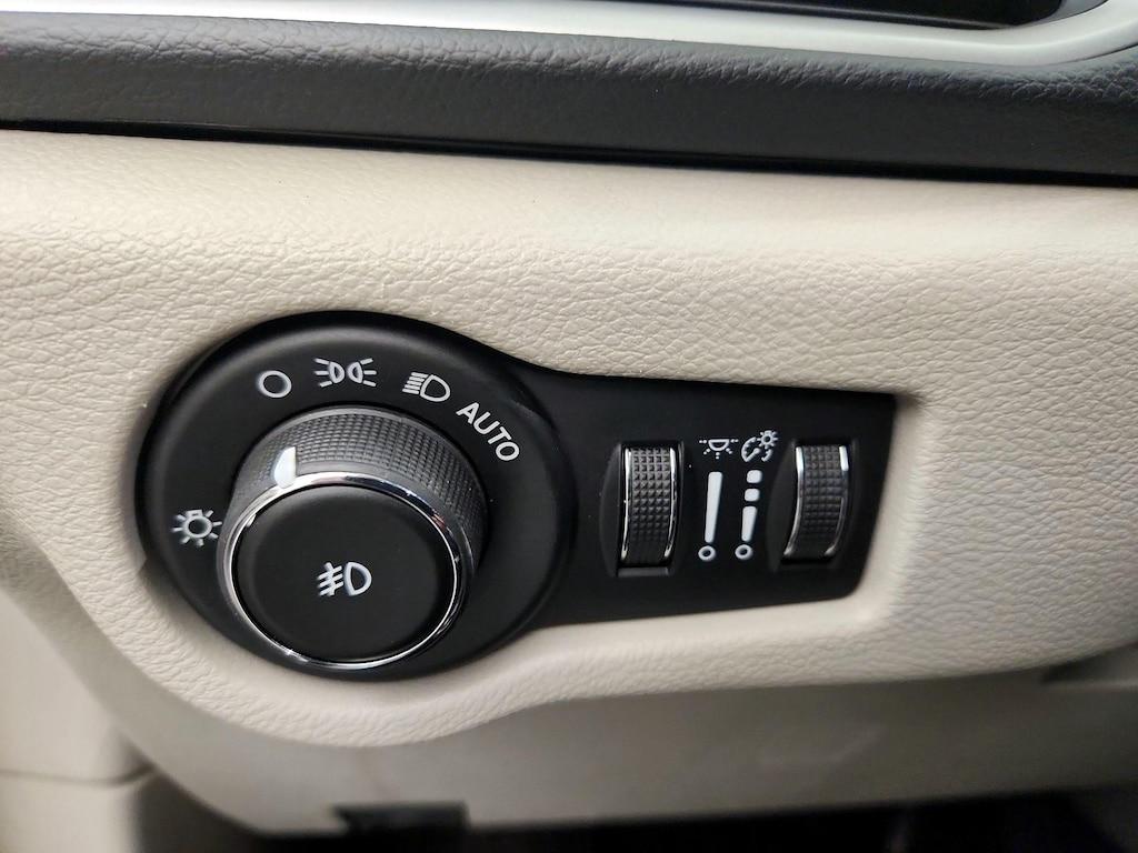 used 2019 Chrysler Pacifica car, priced at $20,998