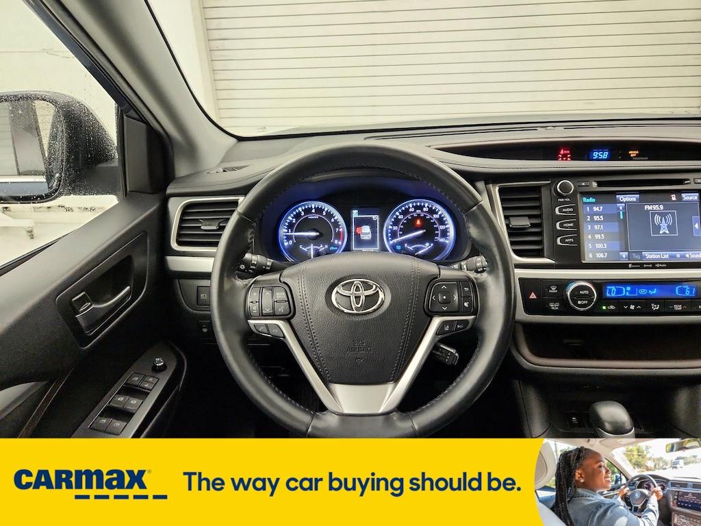 used 2019 Toyota Highlander car, priced at $25,998