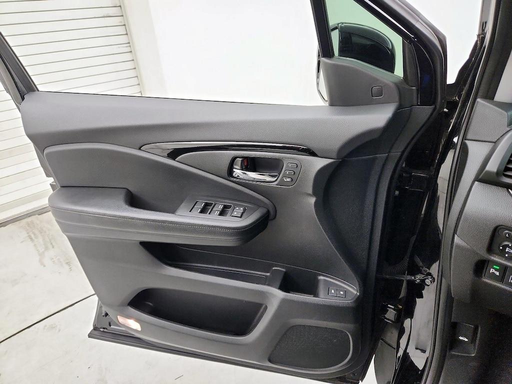 used 2018 Honda Pilot car, priced at $27,998