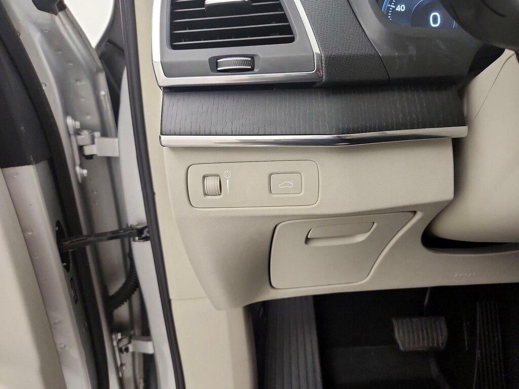 used 2020 Volvo XC90 car, priced at $32,998