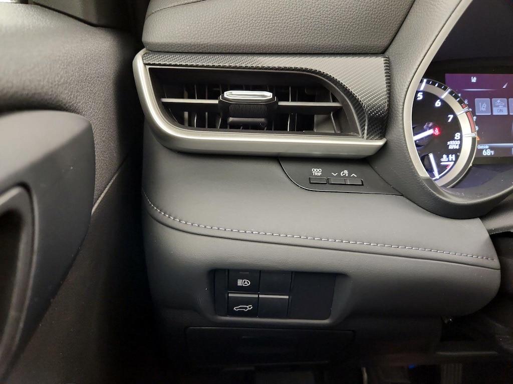 used 2022 Toyota Highlander car, priced at $40,998