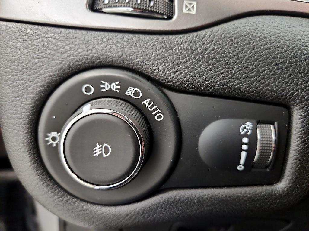 used 2019 Jeep Cherokee car, priced at $18,998