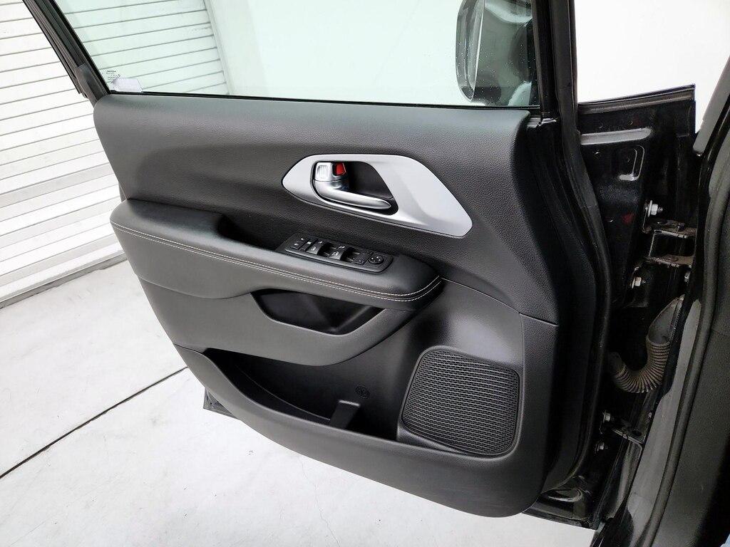 used 2020 Chrysler Pacifica car, priced at $23,998