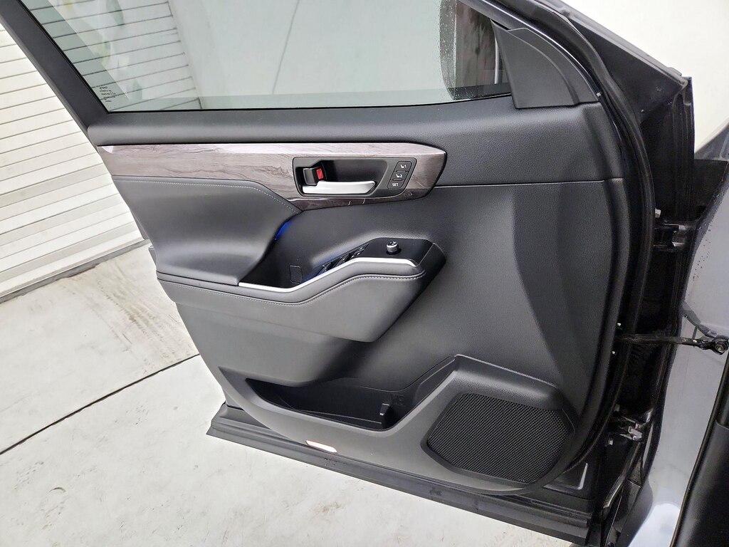used 2021 Toyota Highlander Hybrid car, priced at $48,998
