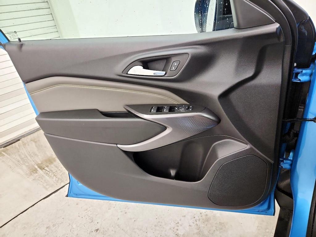 used 2025 Chevrolet Trax car, priced at $24,998
