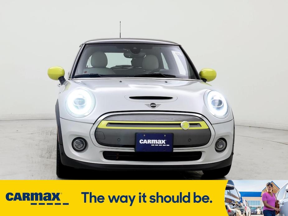 used 2021 MINI SE Hardtop car, priced at $22,998