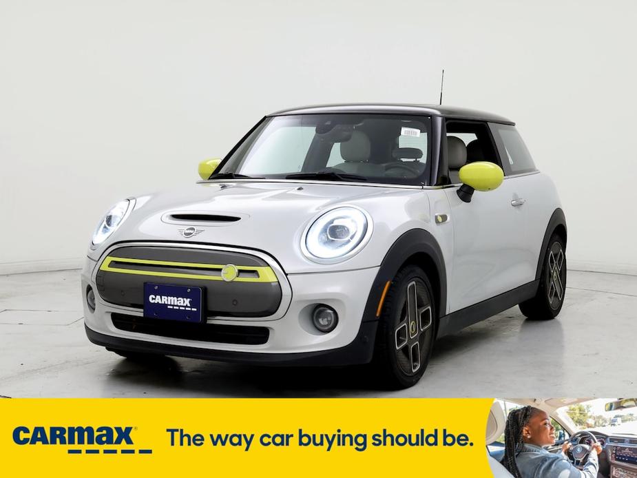 used 2021 MINI SE Hardtop car, priced at $22,998