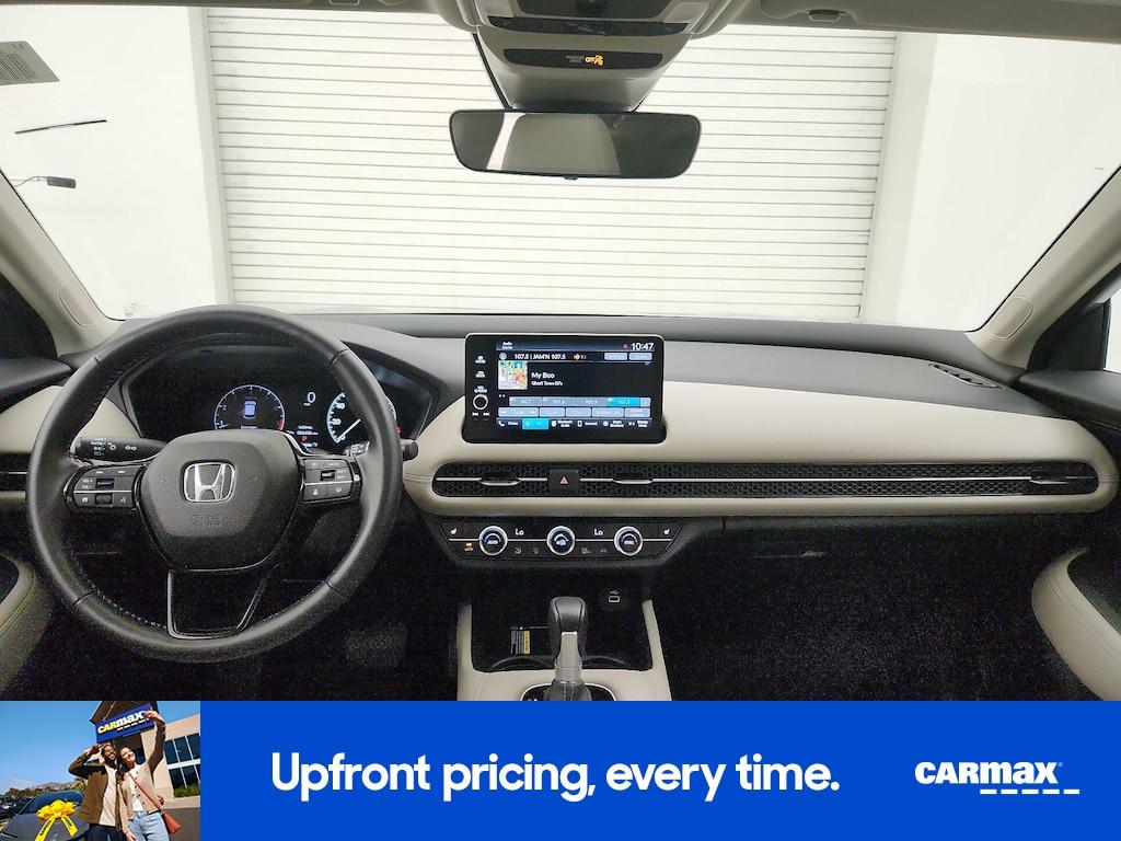 used 2025 Honda HR-V car, priced at $30,998