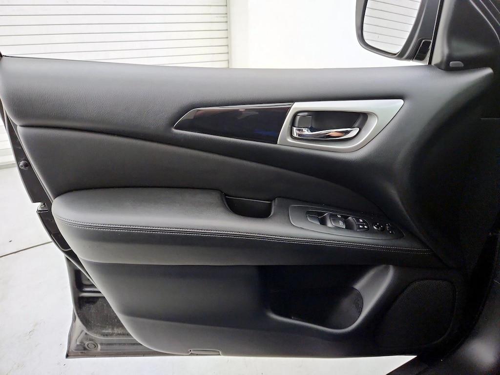 used 2020 Nissan Pathfinder car, priced at $23,998