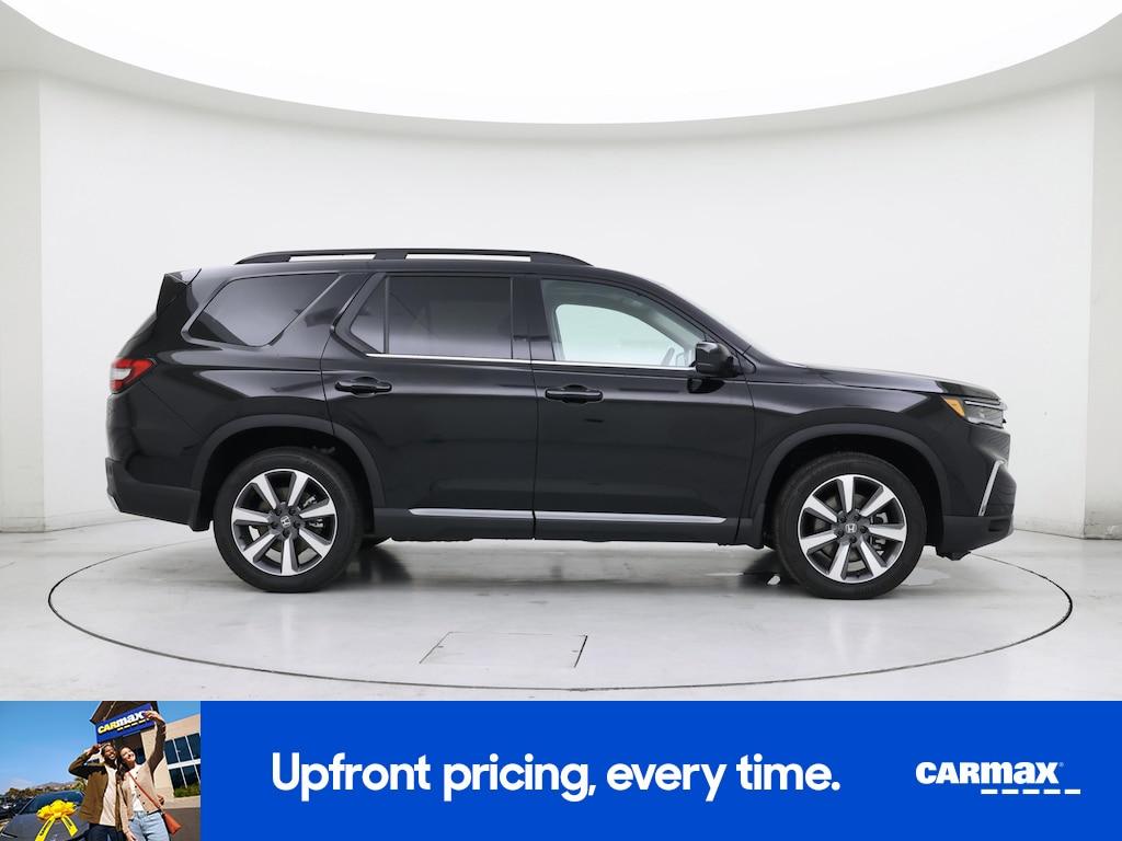 used 2025 Honda Pilot car, priced at $47,998