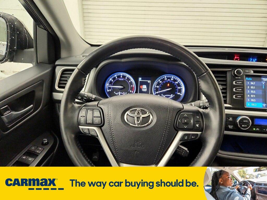 used 2017 Toyota Highlander car, priced at $26,998