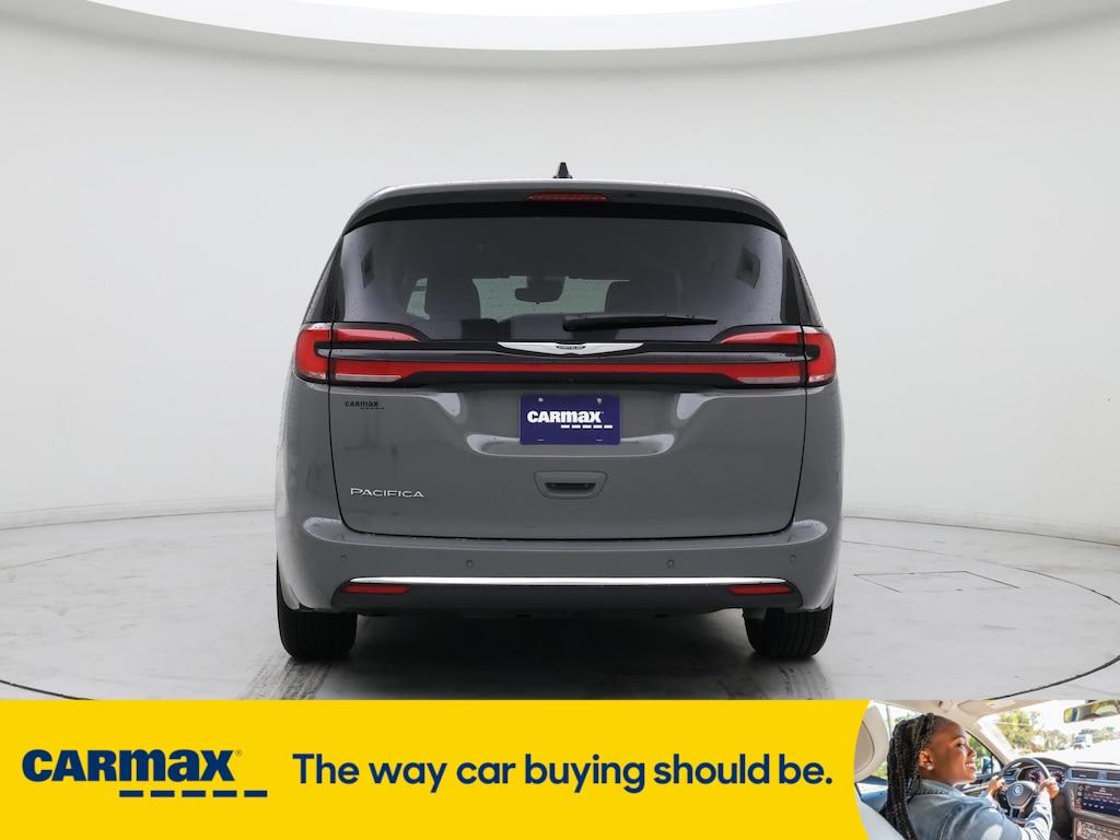 used 2024 Chrysler Pacifica car, priced at $37,998