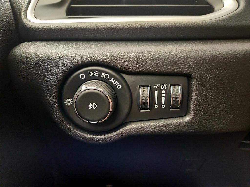 used 2020 Chrysler Pacifica car, priced at $26,998