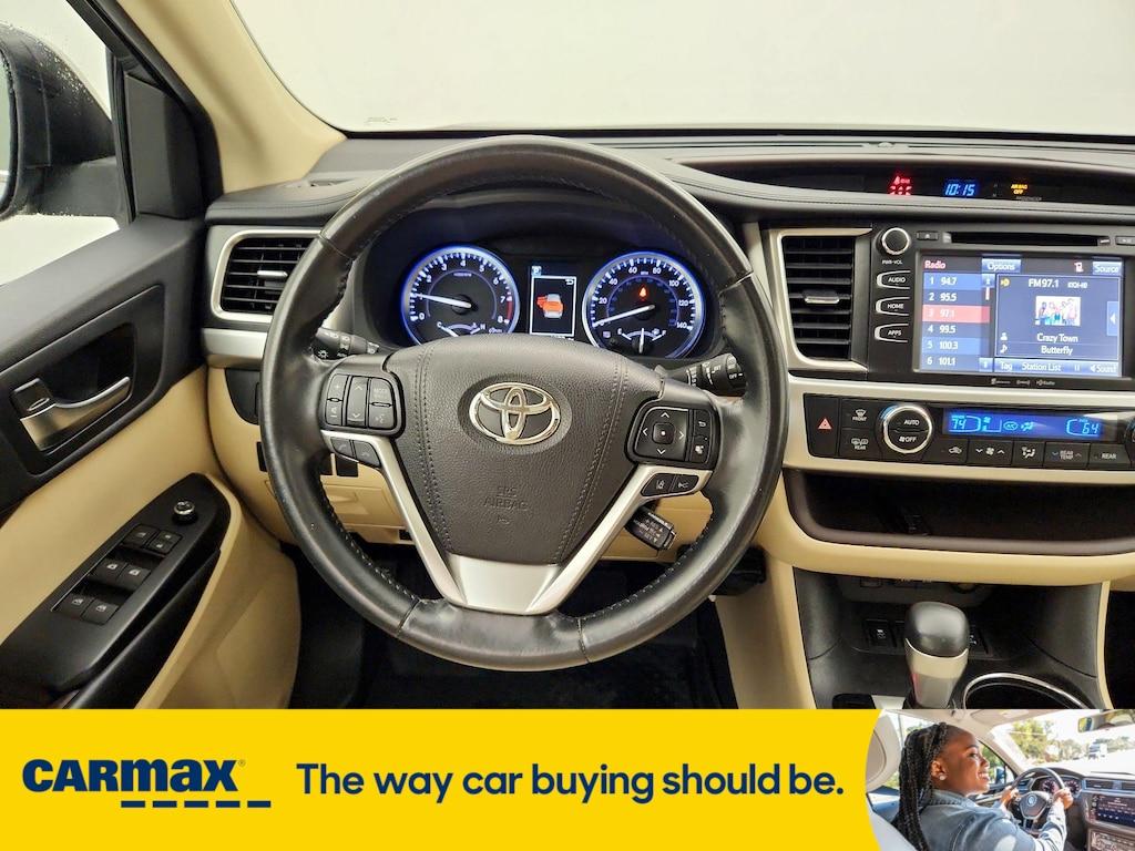 used 2019 Toyota Highlander car, priced at $33,998