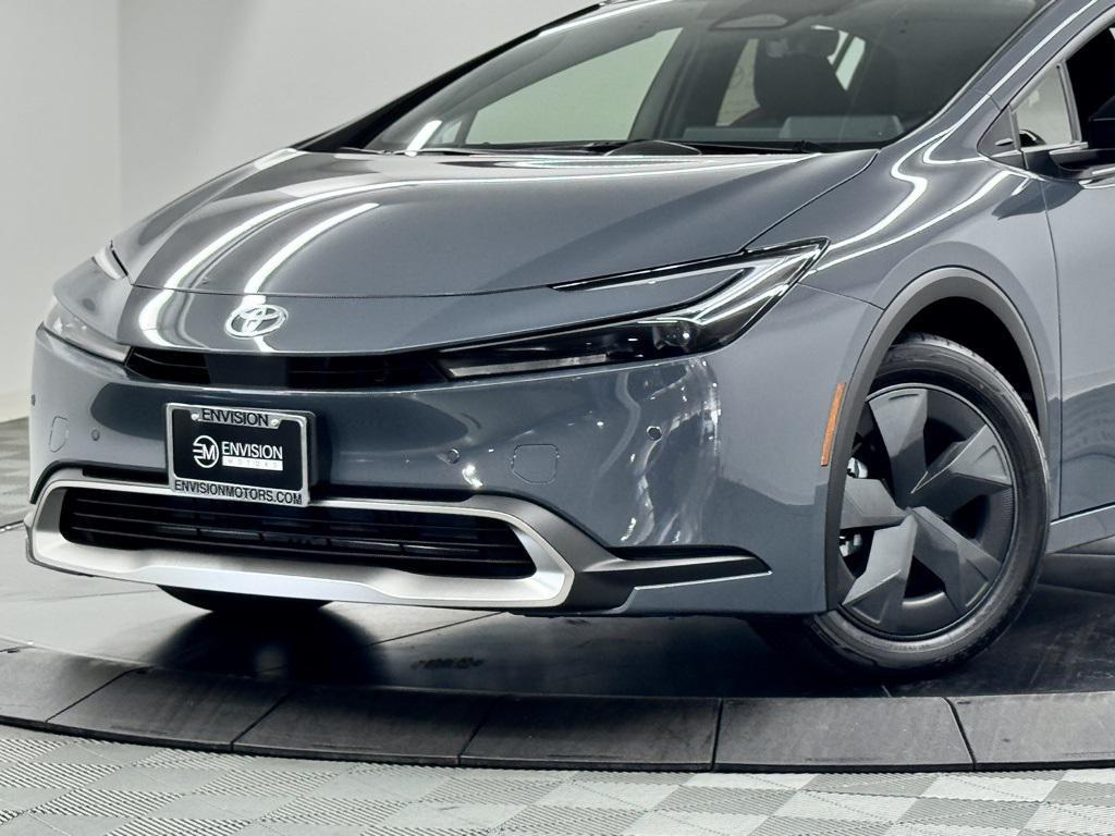 new 2026 Toyota Prius Plug-In Hybrid car, priced at $35,628
