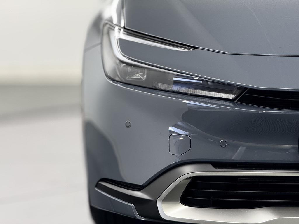 new 2026 Toyota Prius Plug-In Hybrid car, priced at $35,628