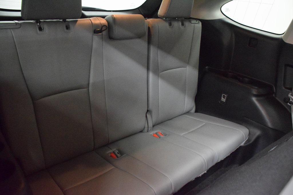 used 2023 Toyota Highlander car, priced at $33,999