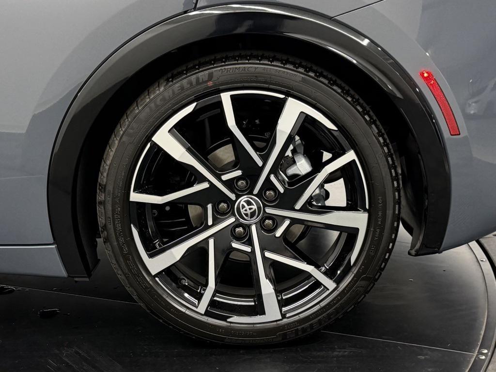 new 2026 Toyota Prius Plug-In Hybrid car, priced at $40,728