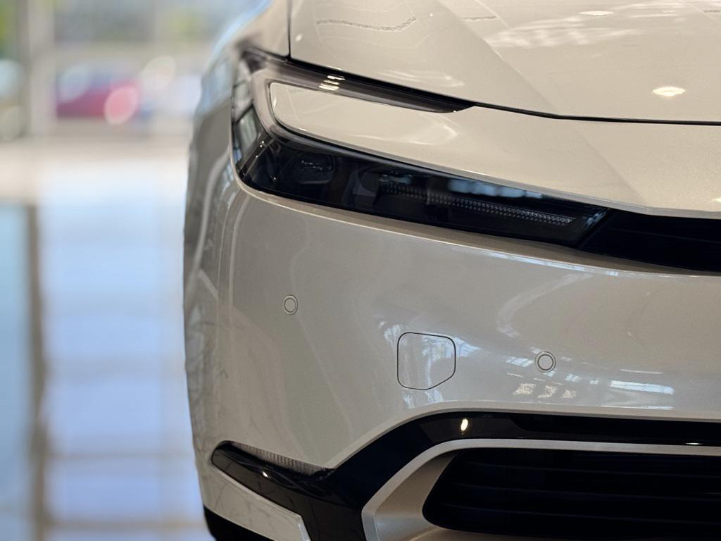 new 2026 Toyota Prius Plug-In Hybrid car, priced at $42,763