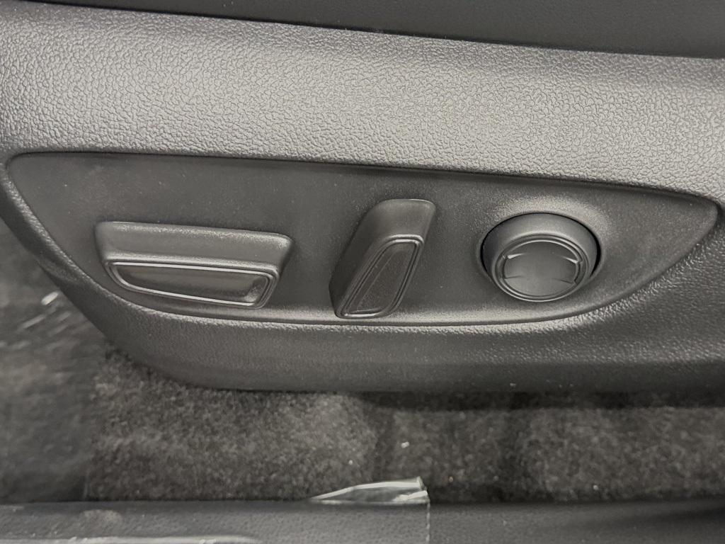 new 2025 Toyota Highlander car