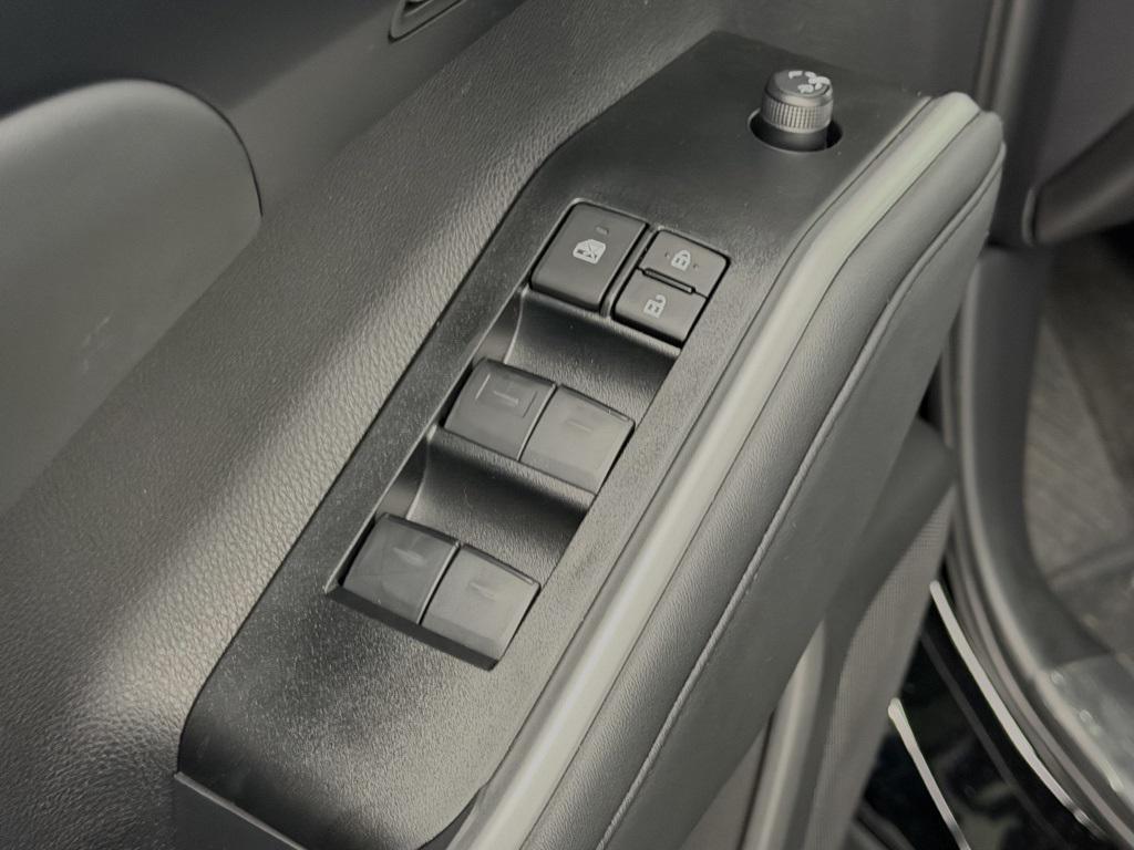 new 2025 Toyota Highlander car