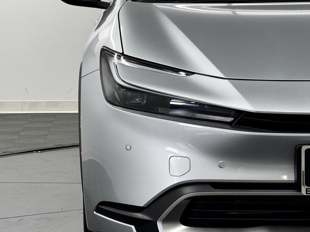 new 2026 Toyota Prius Plug-In Hybrid car, priced at $35,628