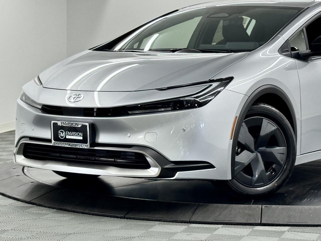 new 2026 Toyota Prius Plug-In Hybrid car, priced at $35,628