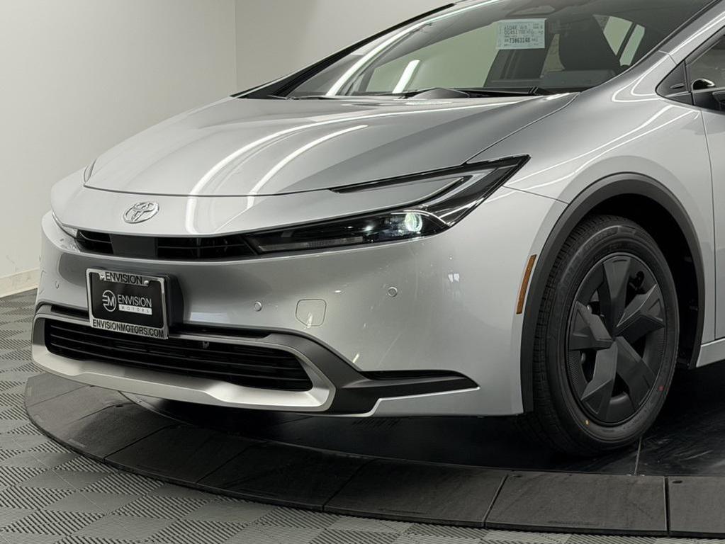 new 2026 Toyota Prius Plug-In Hybrid car, priced at $35,628