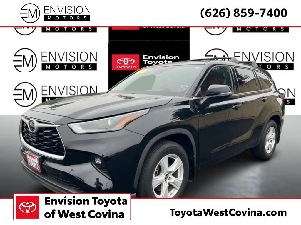 used 2022 Toyota Highlander car, priced at $32,398