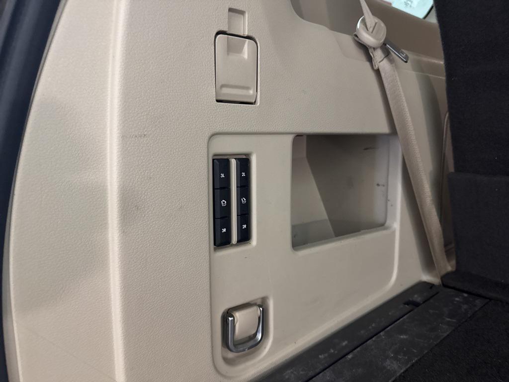 used 2021 Lincoln Navigator car, priced at $37,900