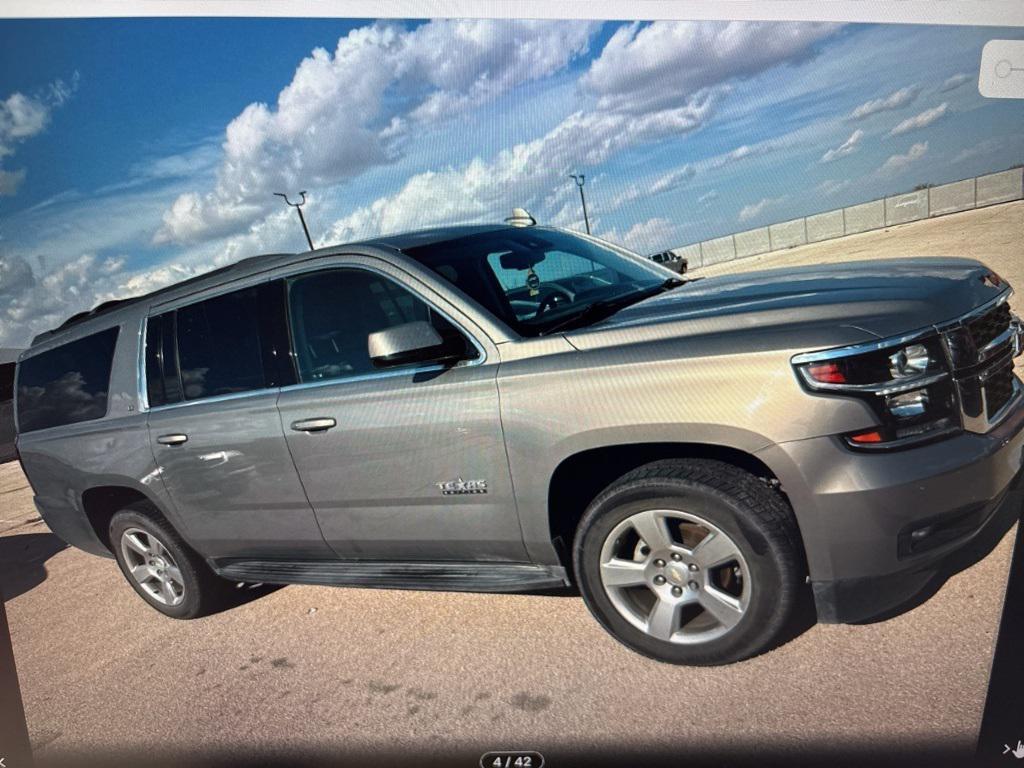 used 2019 Chevrolet Suburban car, priced at $24,900