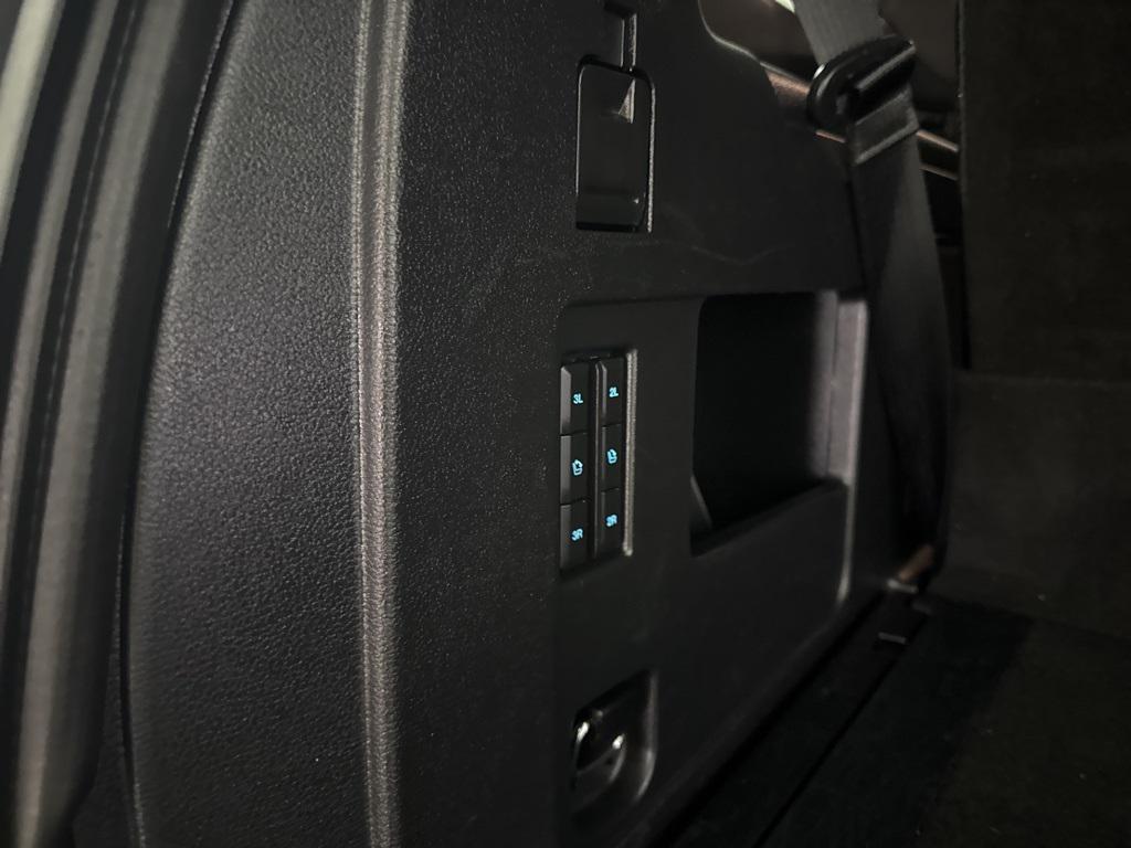 used 2019 Ford Expedition car, priced at $28,900