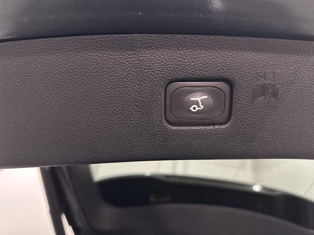 used 2020 Ford Edge car, priced at $17,500