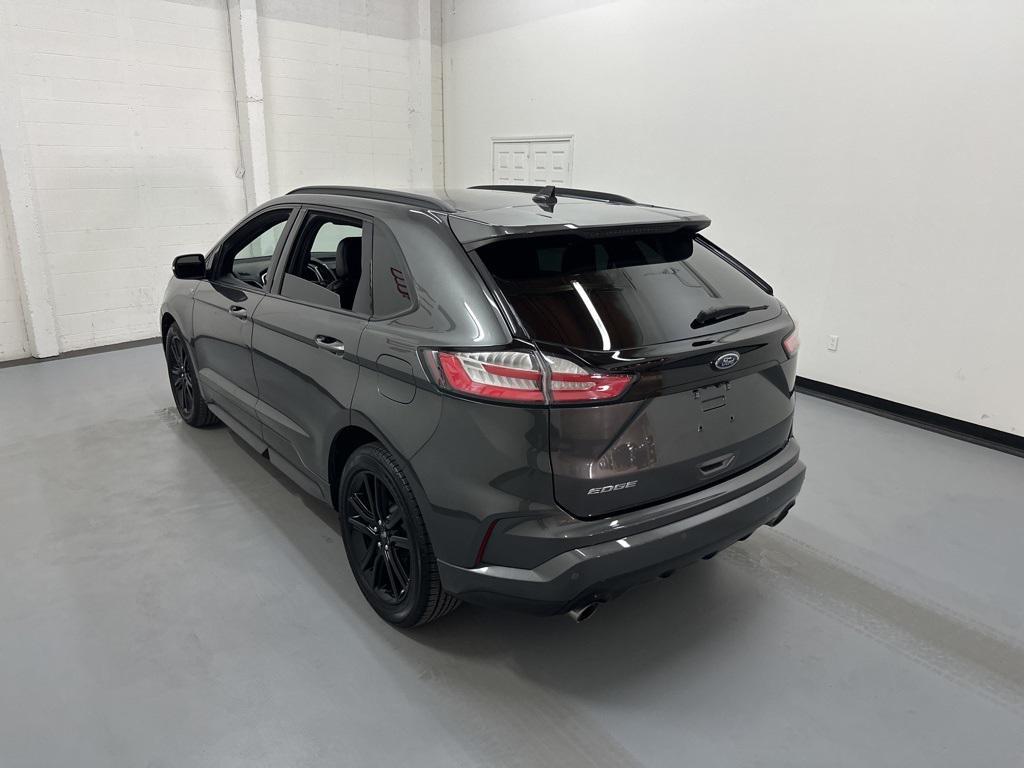 used 2020 Ford Edge car, priced at $17,500