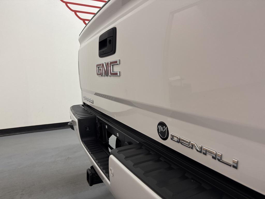 used 2018 GMC Sierra 1500 car, priced at $31,900