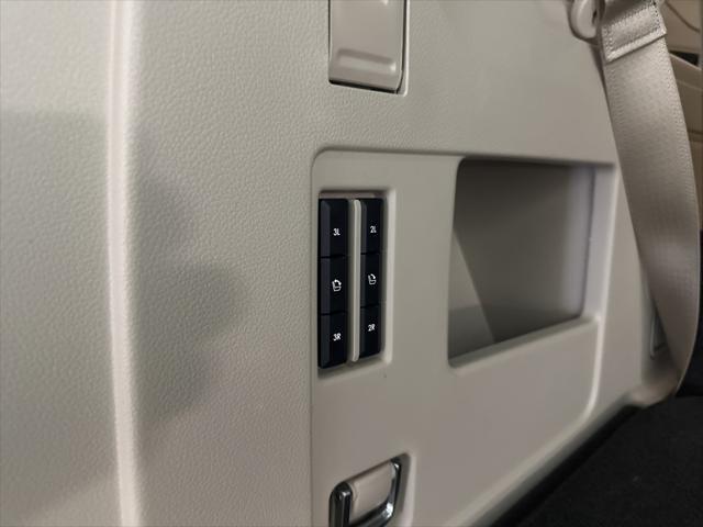 used 2018 Lincoln Navigator car, priced at $36,900