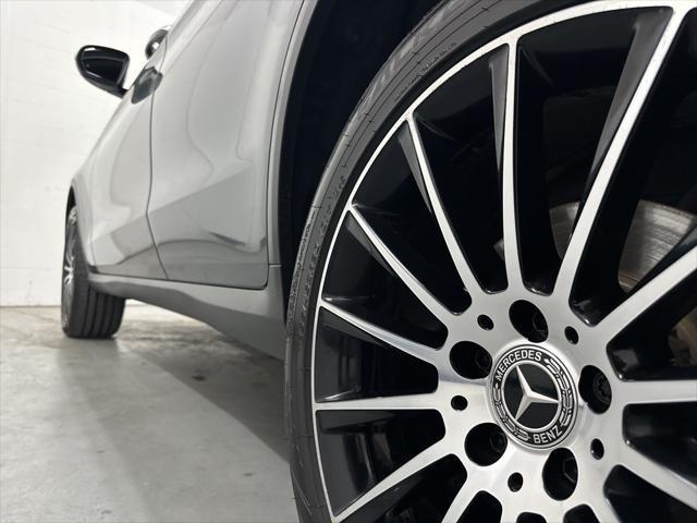 used 2019 Mercedes-Benz GLC 300 car, priced at $18,900