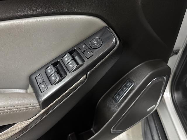 used 2019 Chevrolet Suburban car, priced at $27,900