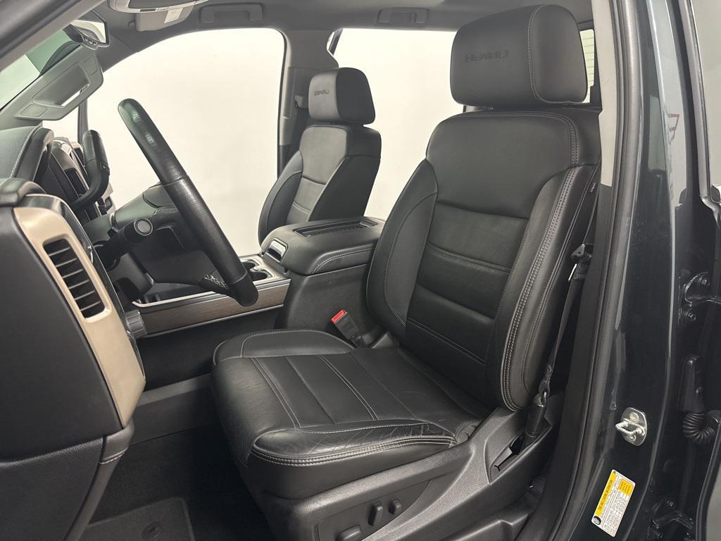 used 2018 GMC Sierra 1500 car, priced at $31,500